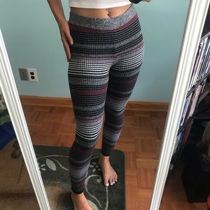 ✨American Eagle striped sweater legging✨